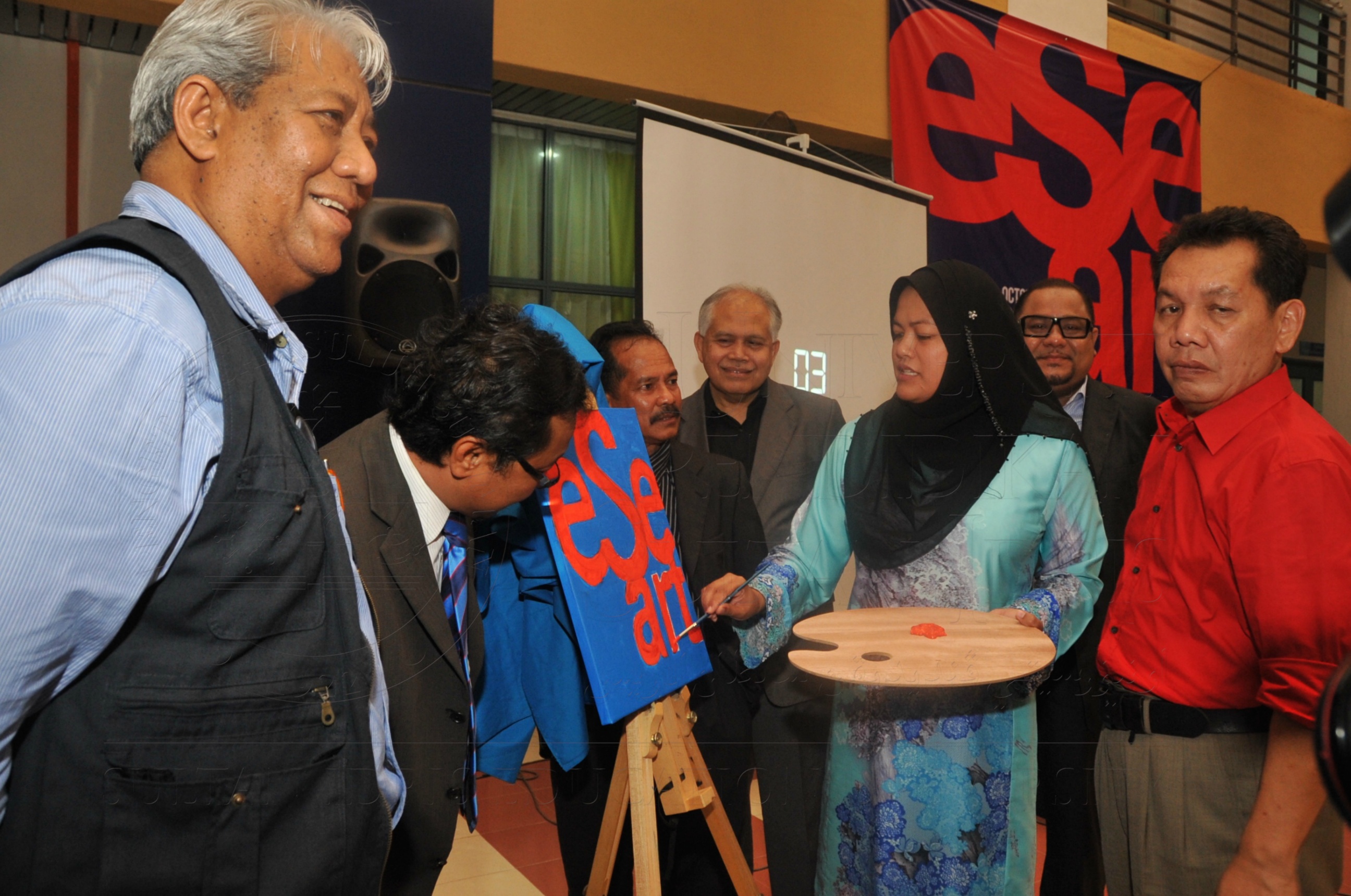 PRO15 173 ESE HAS 2374